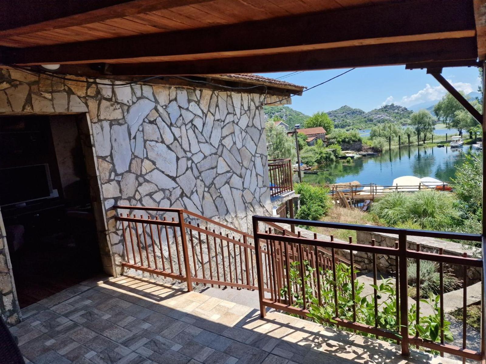 Lakeside Oasis Home Karuc Exterior foto